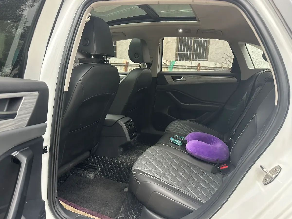 2023 Volkswagen Sagitar 1.5T 160HP L4 7DCT,autocango,china used car exporter,china ev exporter,chinese used car exporter,chinese used ev exporter