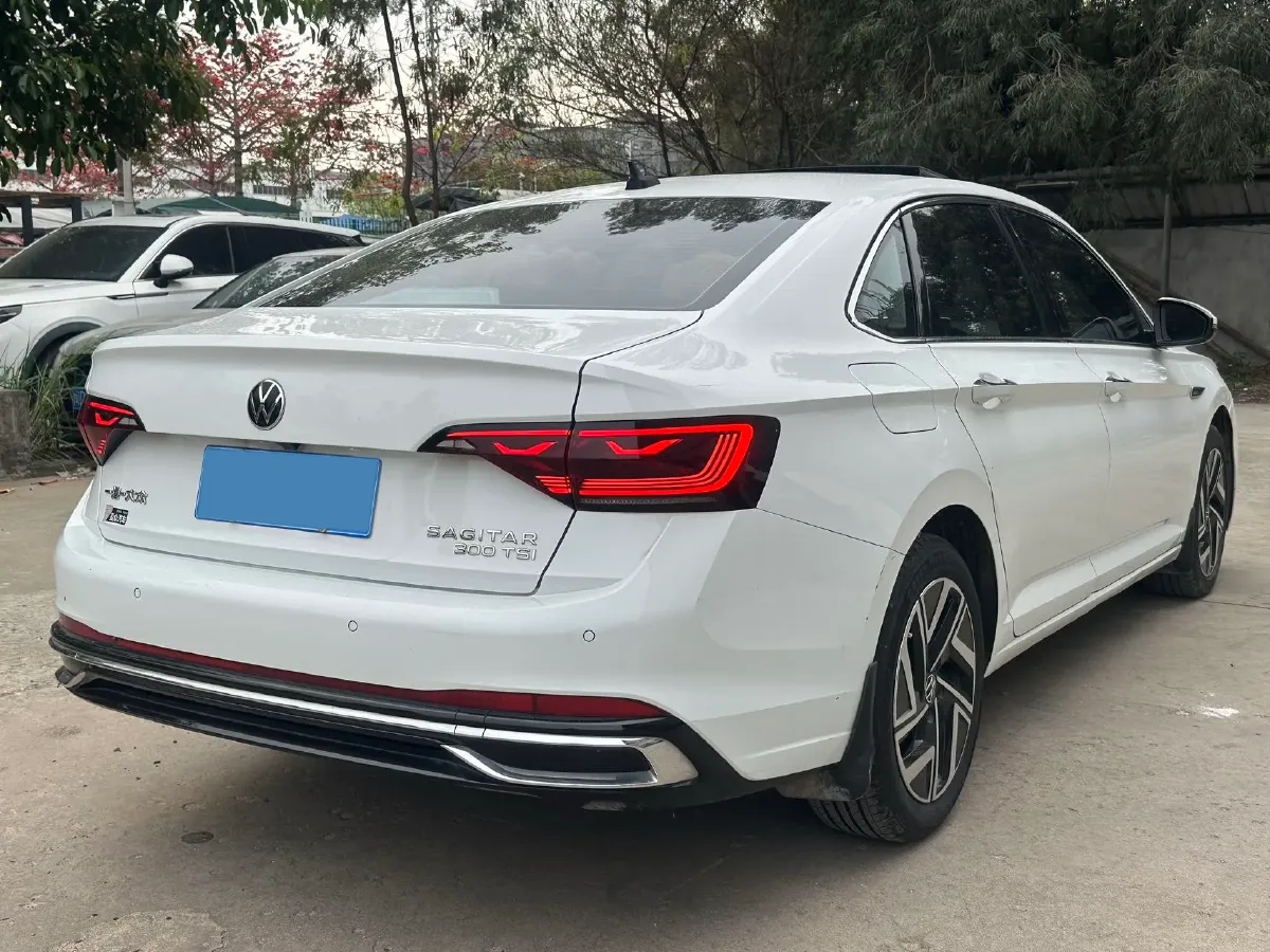 2023 Volkswagen Sagitar 1.5T 160HP L4 7DCT,autocango,china used car exporter,china ev exporter,chinese used car exporter,chinese used ev exporter