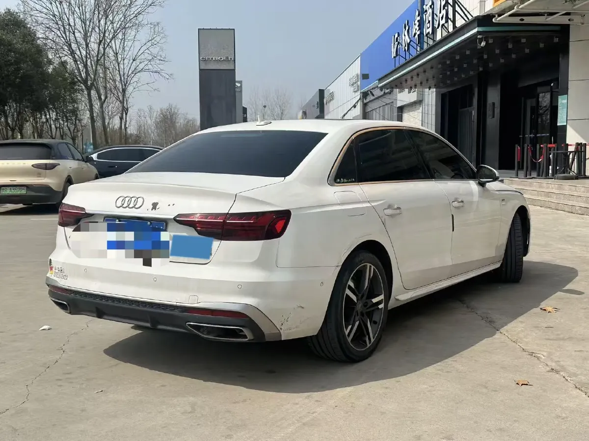 2020 Audi A4L 2.0T 190HP L4 7DCT,autocango,china used car exporter,china ev exporter,chinese used car exporter,chinese used ev exporter