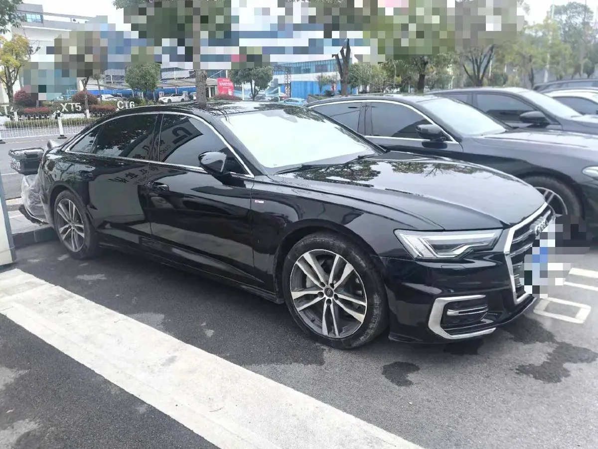 2022 Audi A6L 2.0T 190HP L4 7DCT,autocango,china used car exporter,china ev exporter,chinese used car exporter,chinese used ev exporter