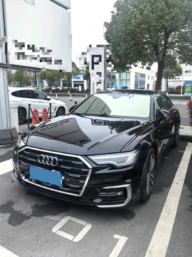 2022 Audi A6L 2.0T 190HP L4 7DCT,autocango,china used car exporter,china ev exporter,chinese used car exporter,chinese used ev exporter
