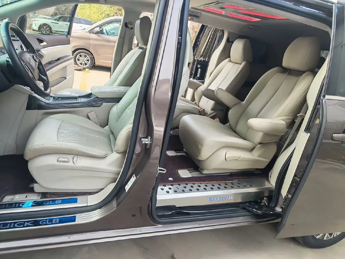 2021 Buick GL8 2.0T 237HP L4 9AT,autocango,china used car exporter,china ev exporter,chinese used car exporter,chinese used ev exporter