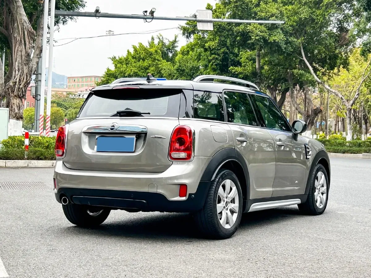 2017 MINI COUNTRYMAN 1.5T 136HP L3 6AT,autocango,china used car exporter,china ev exporter,chinese used car exporter,chinese used ev exporter