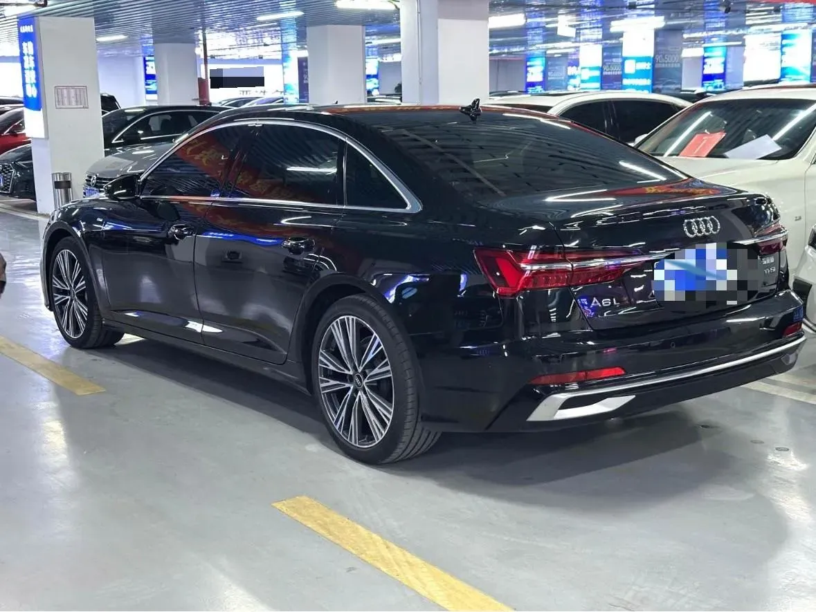 2024 Audi A6L 2.0T 190HP L4 7DCT,autocango,china used car exporter,china ev exporter,chinese used car exporter,chinese used ev exporter