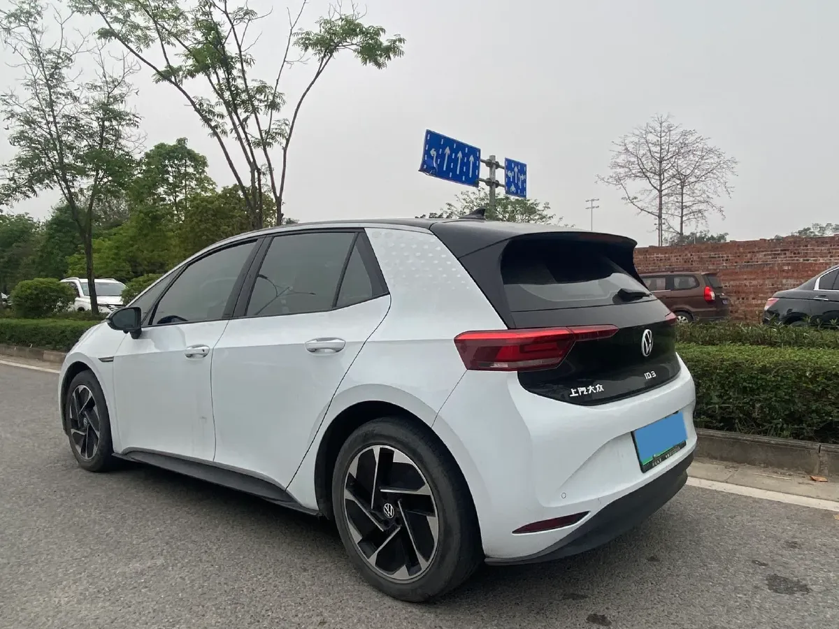 2023 Volkswagen ID.3 BEV 52.8KWH,autocango,china used car exporter,china ev exporter,chinese used car exporter,chinese used ev exporter