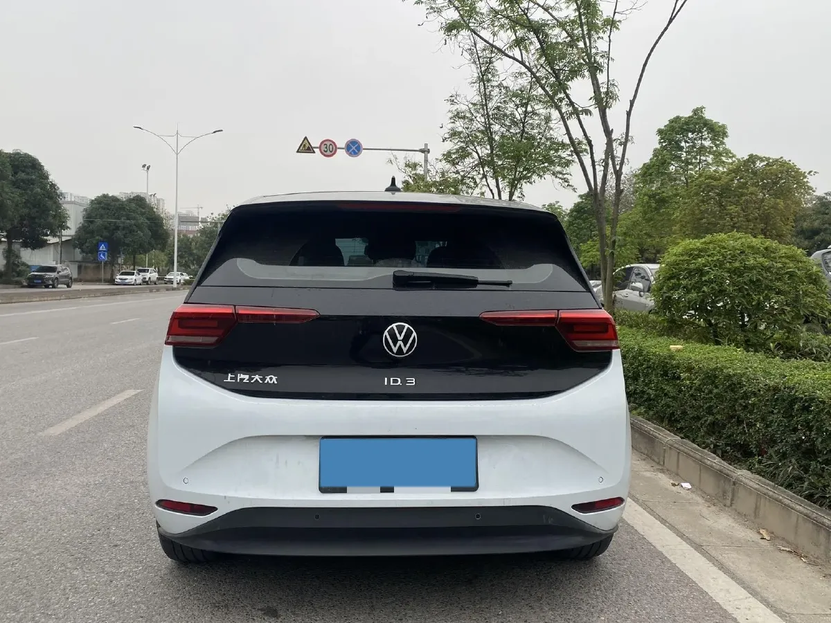 2023 Volkswagen ID.3 BEV 52.8KWH,autocango,china used car exporter,china ev exporter,chinese used car exporter,chinese used ev exporter