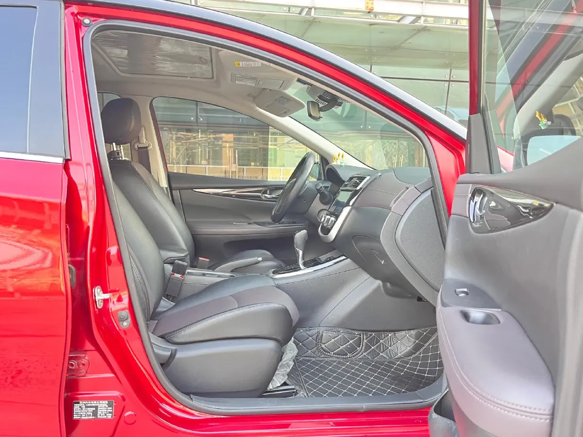 2021 Nissan Tiida 1.6L 122HP L4 CVT,autocango,china used car exporter,china ev exporter,chinese used car exporter,chinese used ev exporter