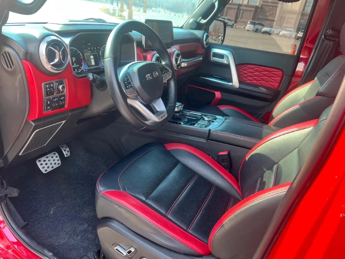 2019 Beijing BJ40 2.0T 218HP L4 6AT,autocango,china used car exporter,china ev exporter,chinese used car exporter,chinese used ev exporter