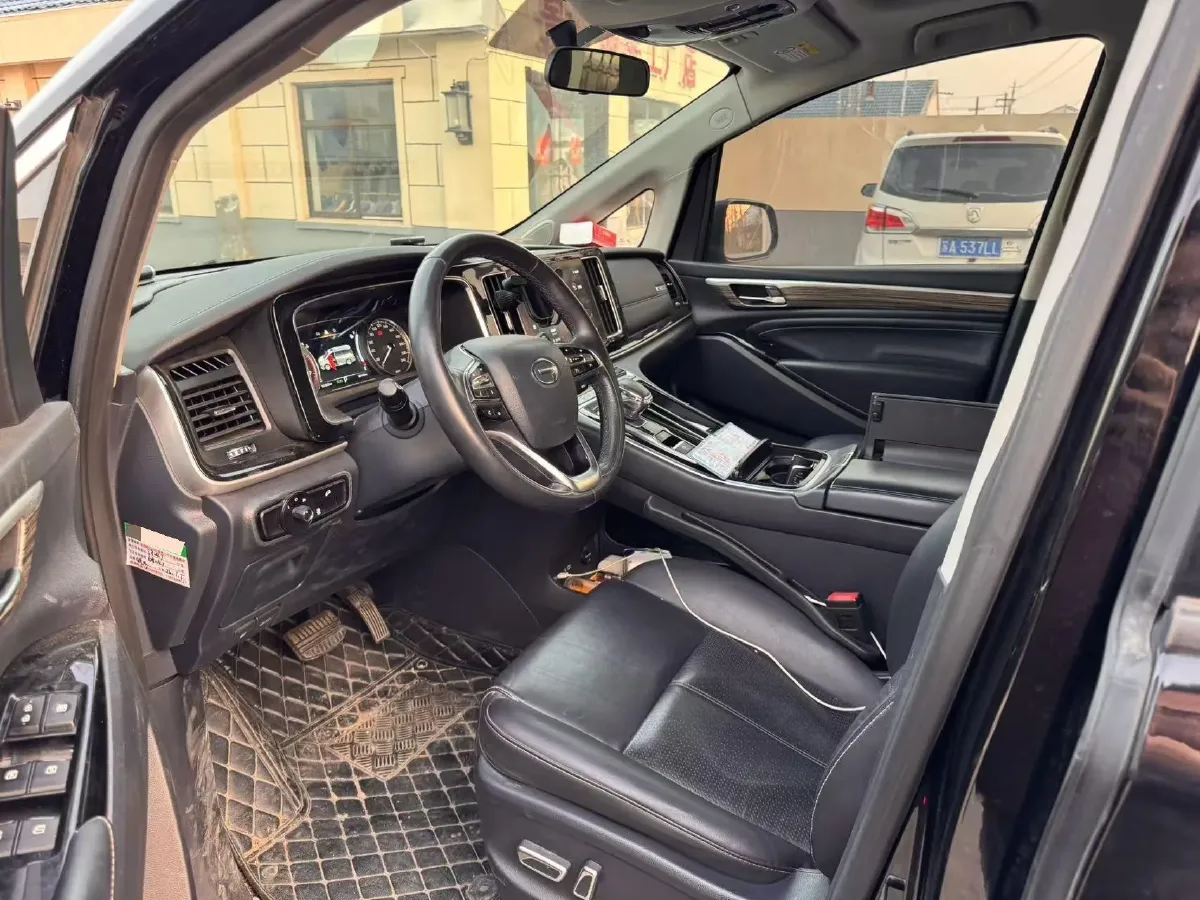 2023 GAC Trumpchi M8 2.0T 252HP L4 8AT,autocango,china used car exporter,china ev exporter,chinese used car exporter,chinese used ev exporter