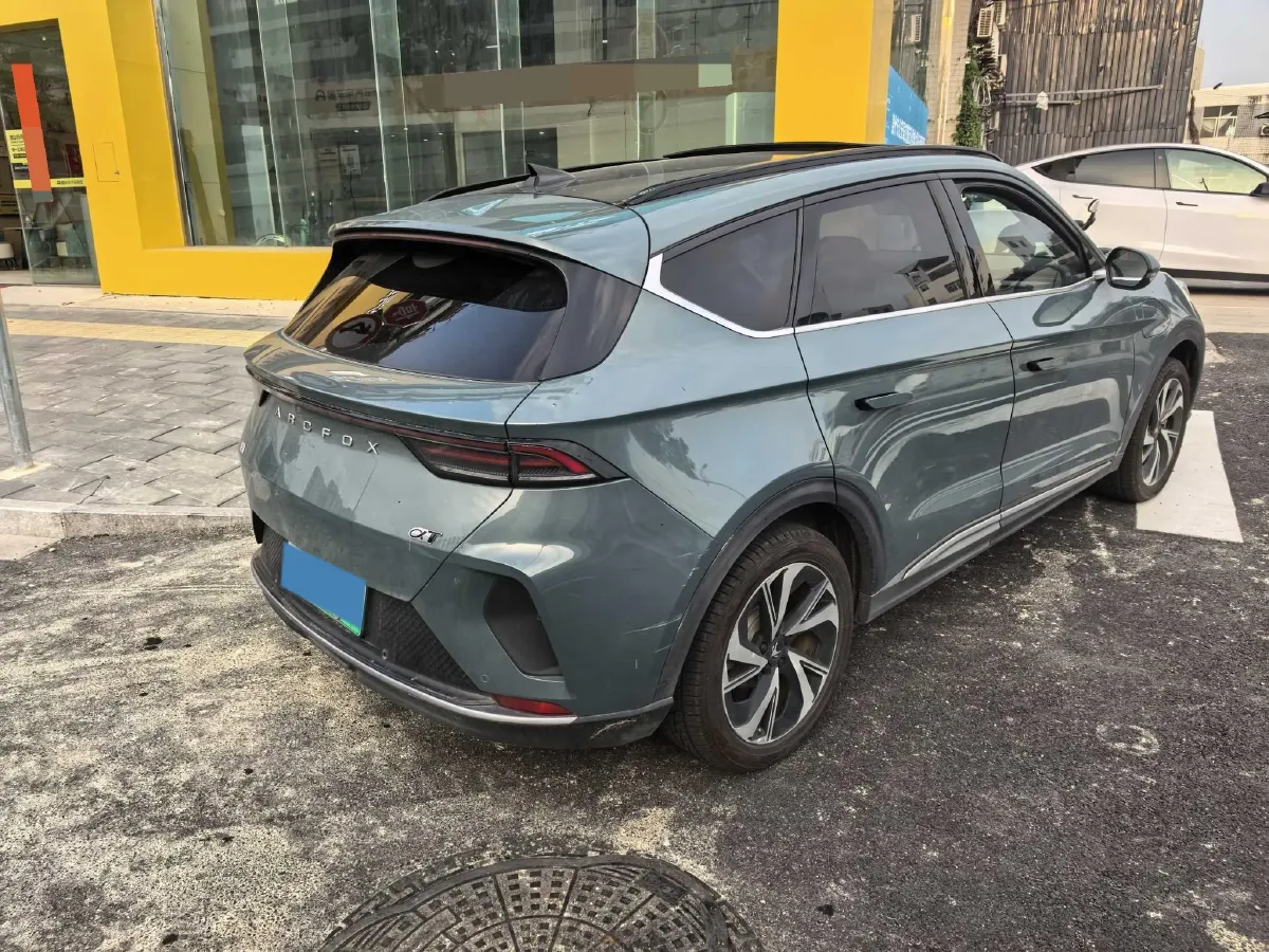 2023 ARCFOX αT BEV,autocango,china used car exporter,china ev exporter,chinese used car exporter,chinese used ev exporter