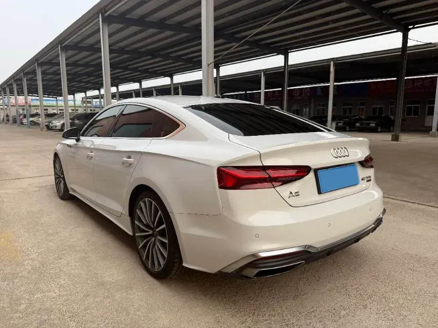 2021 Audi A5 2.0T 204HP L4 7DCT,autocango,china used car exporter,china ev exporter,chinese used car exporter,chinese used ev exporter