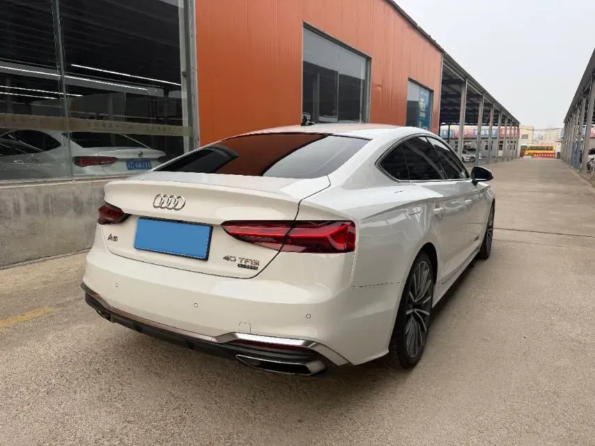 2021 Audi A5 2.0T 204HP L4 7DCT,autocango,china used car exporter,china ev exporter,chinese used car exporter,chinese used ev exporter
