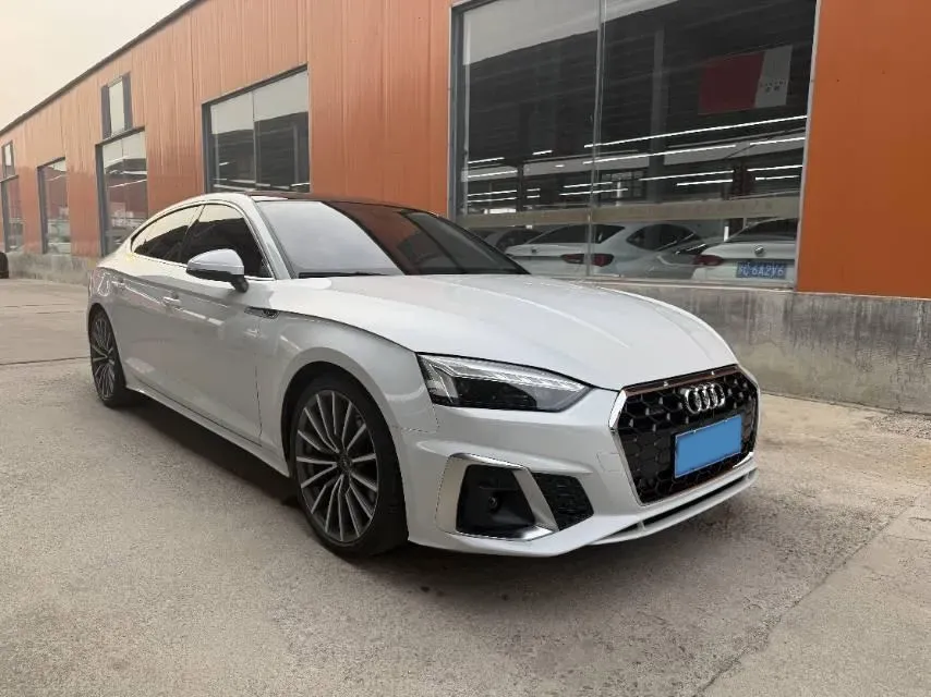 2021 Audi A5 2.0T 204HP L4 7DCT,autocango,china used car exporter,china ev exporter,chinese used car exporter,chinese used ev exporter