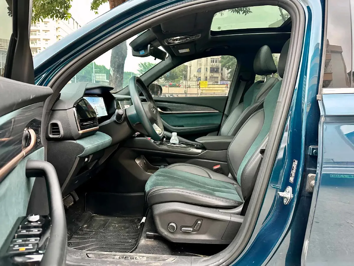 2021 Geely Monjaro 2.0T 218HP L4 7DCT,autocango,china used car exporter,china ev exporter,chinese used car exporter,chinese used ev exporter