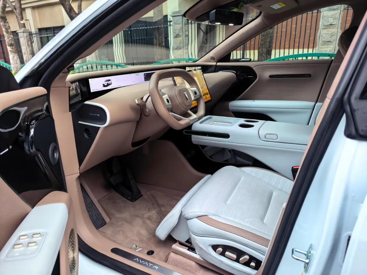 2024 Avatr 07 1.5T 156HP L4 REEV 39.05KWH,autocango,china used car exporter,china ev exporter,chinese used car exporter,chinese used ev exporter