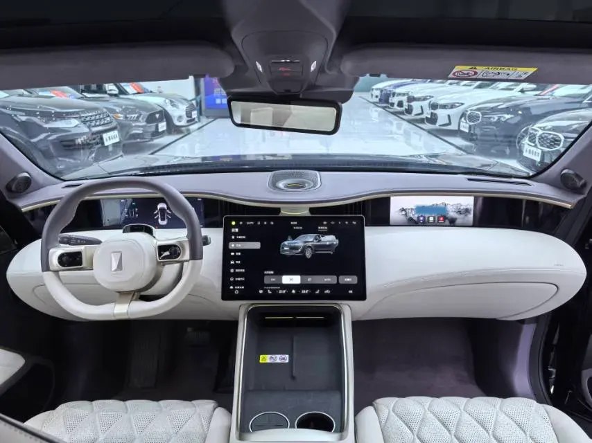 2025 Avatr 11 BEV,autocango,china used car exporter,china ev exporter,chinese used car exporter,chinese used ev exporter