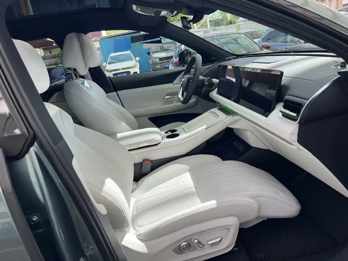 2024 Xpeng G9 BEV 98KWH,autocango,china used car exporter,china ev exporter,chinese used car exporter,chinese used ev exporter