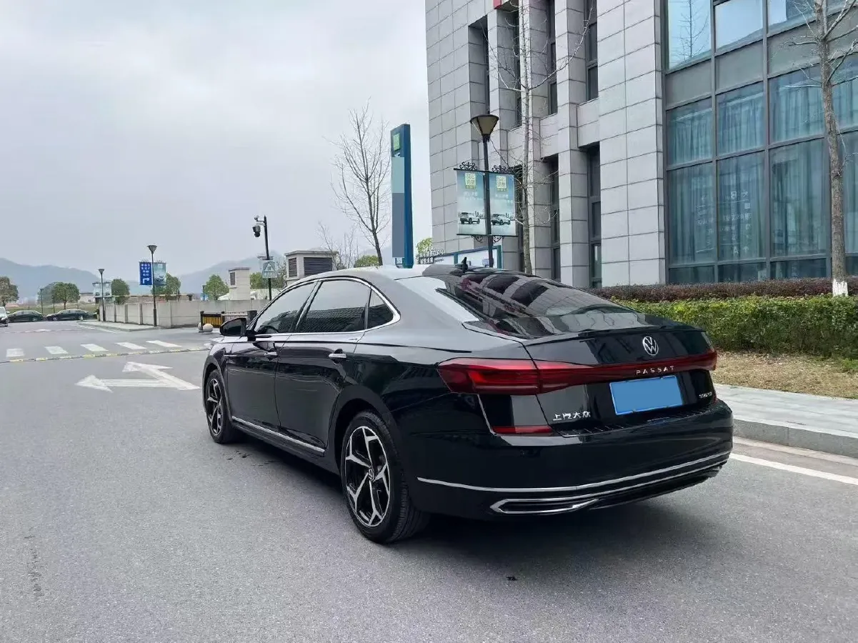 2023 Volkswagen Passat 2.0T 186HP L4 7DCT,autocango,china used car exporter,china ev exporter,chinese used car exporter,chinese used ev exporter