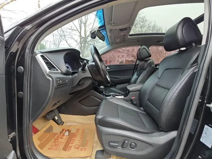 2018 Hyundai Tucson 1.6T 177HP L4 7DCT,autocango,china used car exporter,china ev exporter,chinese used car exporter,chinese used ev exporter