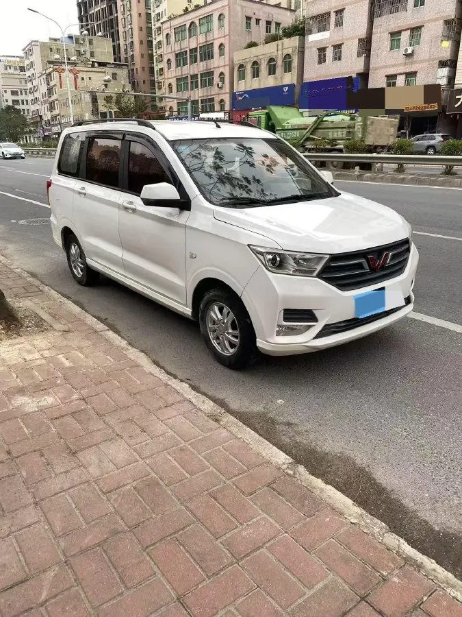 2018 WuLing HongGuang 1.5L 105HP L4 5MT,autocango,china used car exporter,china ev exporter,chinese used car exporter,chinese used ev exporter
