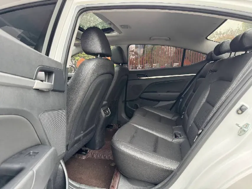 2020 Hyundai Elantra 1.5L 115HP L4 CVT,autocango,china used car exporter,china ev exporter,chinese used car exporter,chinese used ev exporter