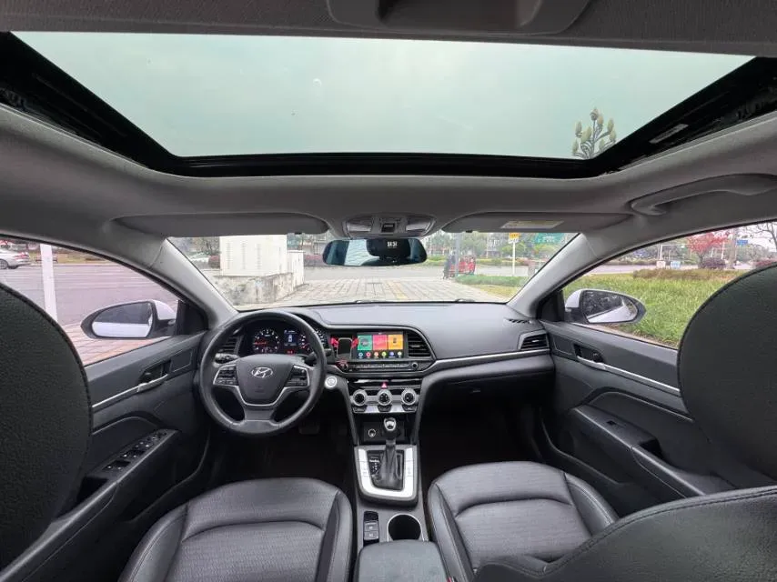 2020 Hyundai Elantra 1.5L 115HP L4 CVT,autocango,china used car exporter,china ev exporter,chinese used car exporter,chinese used ev exporter