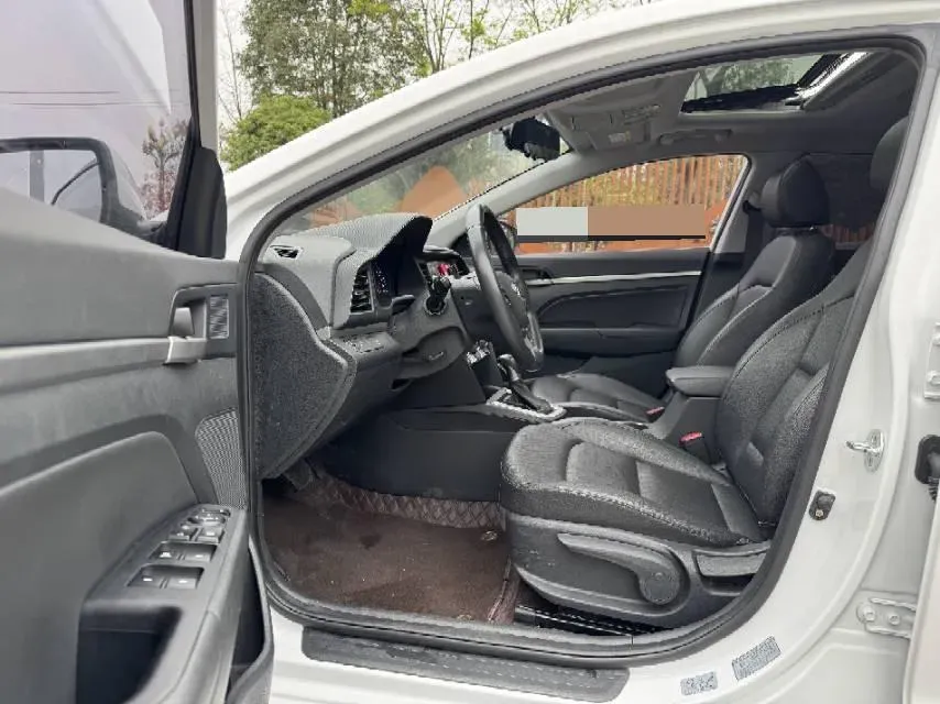 2020 Hyundai Elantra 1.5L 115HP L4 CVT,autocango,china used car exporter,china ev exporter,chinese used car exporter,chinese used ev exporter