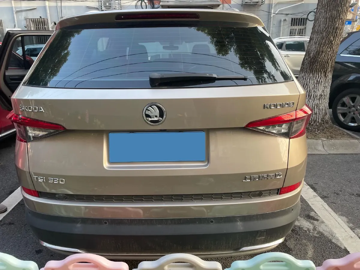 2018 Skoda Kodiak 2.0T 186HP L4 7DCT,autocango,china used car exporter,china ev exporter,chinese used car exporter,chinese used ev exporter