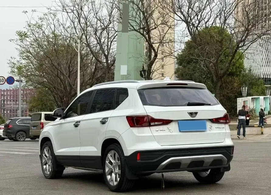 2019 Jetta VS5 1.4T 150HP L4 5MT,autocango,china used car exporter,china ev exporter,chinese used car exporter,chinese used ev exporter