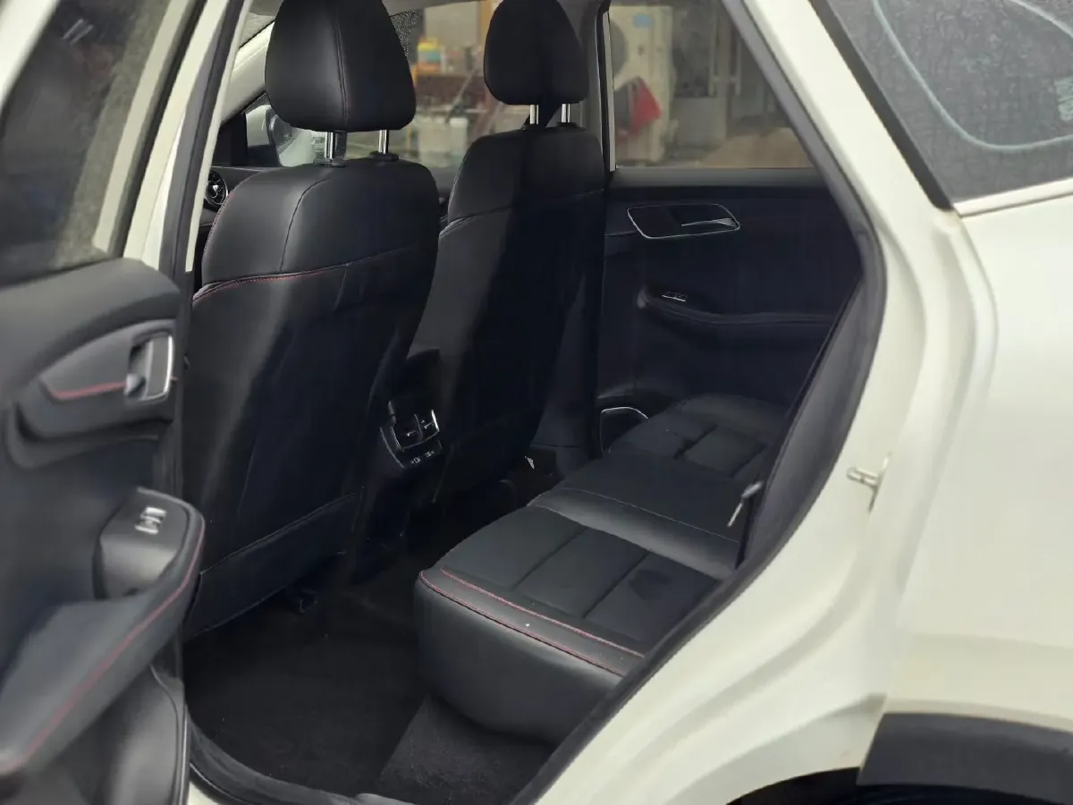 2021 MG Pilot 1.5T 173HP L4 6MT,autocango,china used car exporter,china ev exporter,chinese used car exporter,chinese used ev exporter