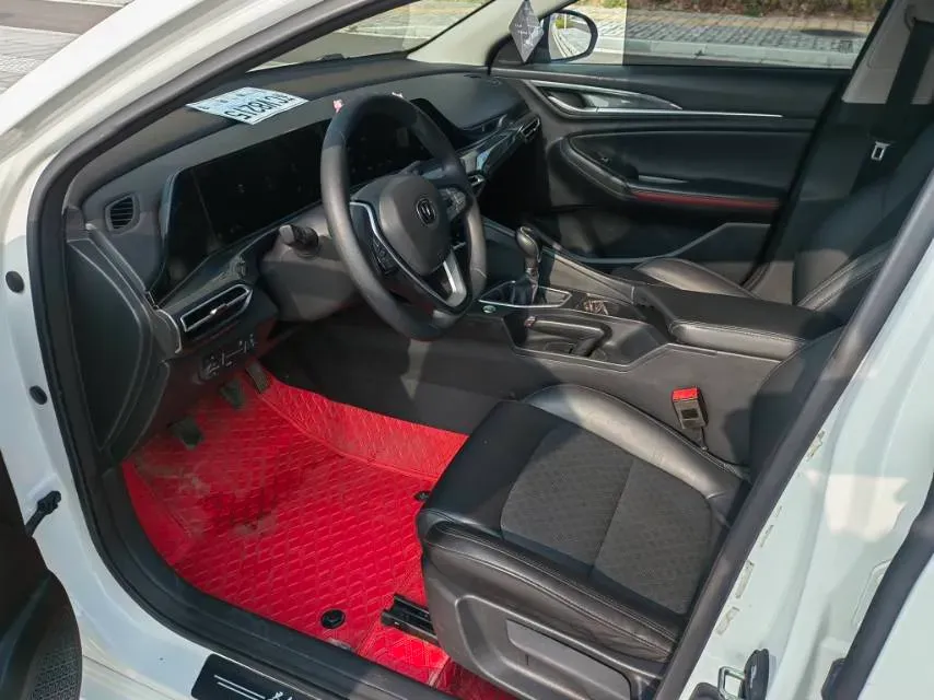 2020 ChangAn Eado 1.6L 128HP L4 5MT,autocango,china used car exporter,china ev exporter,chinese used car exporter,chinese used ev exporter