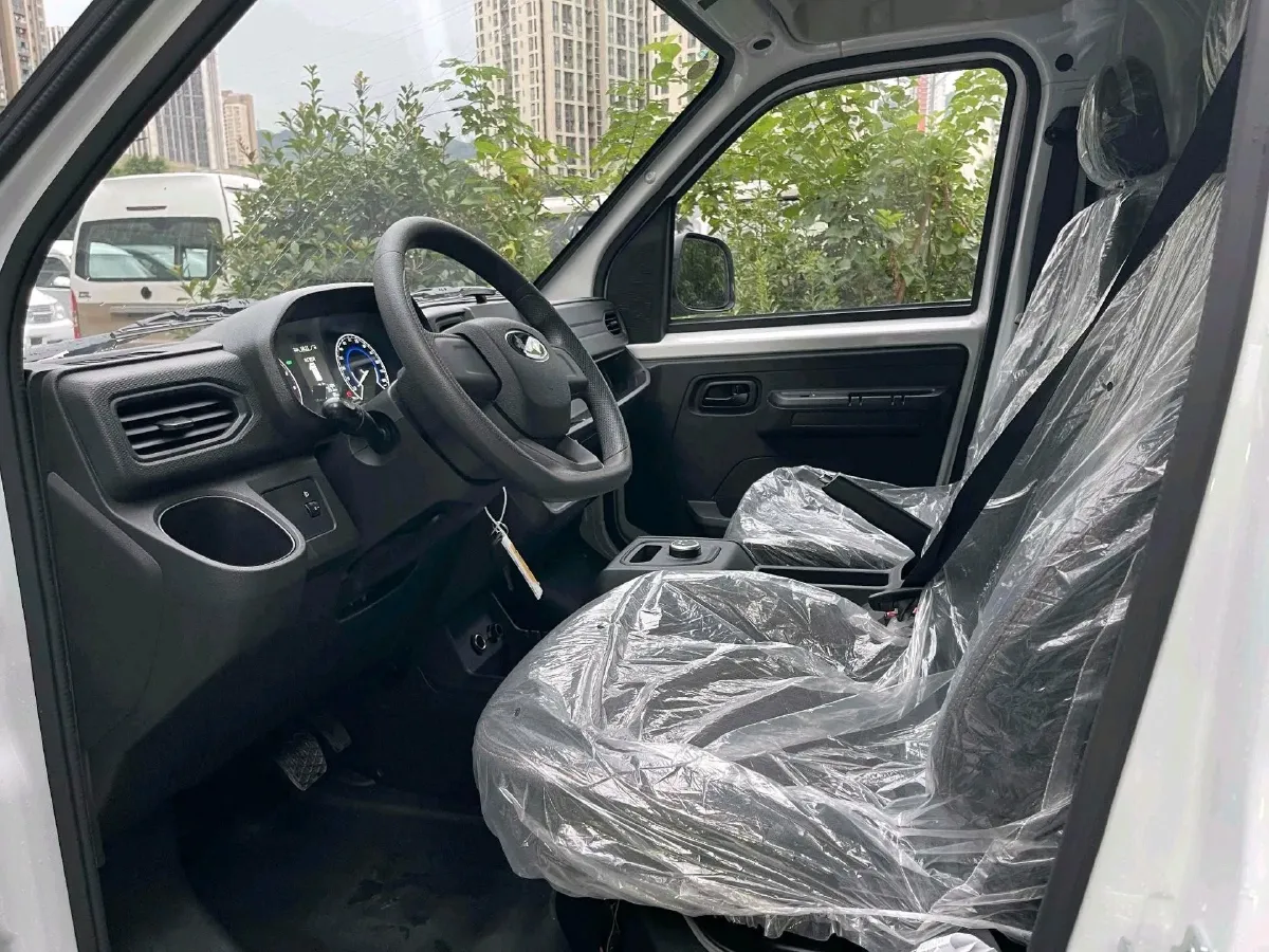 2023 JinBei New Dolphin EV BEV 42.3KWH,autocango,china used car exporter,china ev exporter,chinese used car exporter,chinese used ev exporter