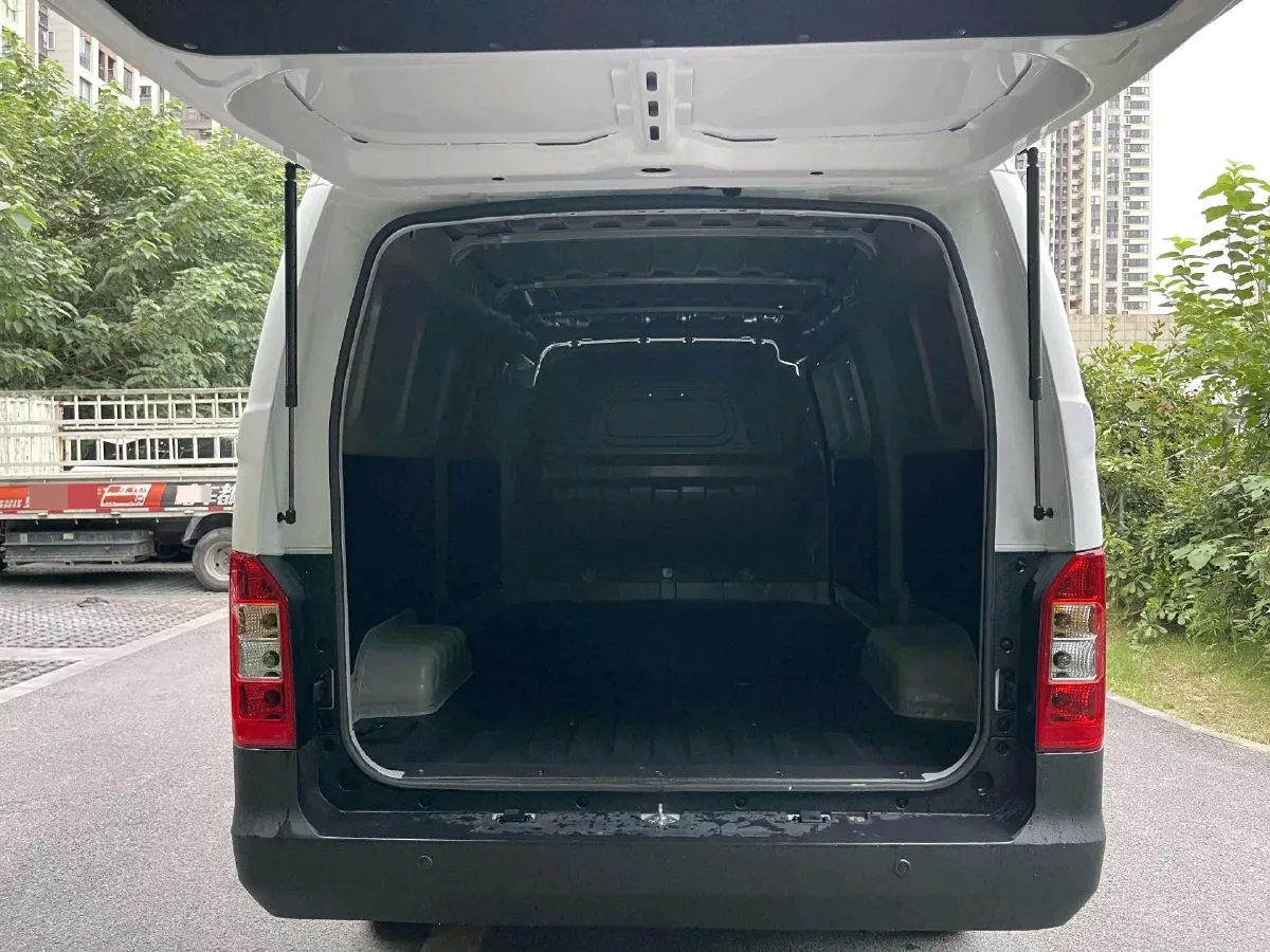 2023 JinBei New Dolphin EV BEV 42.3KWH,autocango,china used car exporter,china ev exporter,chinese used car exporter,chinese used ev exporter