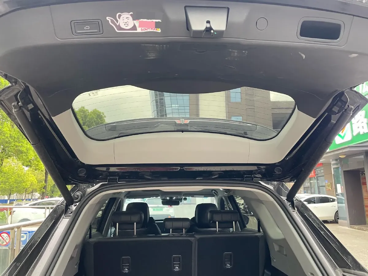 2024 Chery Tiggo 8 PRO 1.6T 197HP L4 7DCT,autocango,china used car exporter,china ev exporter,chinese used car exporter,chinese used ev exporter