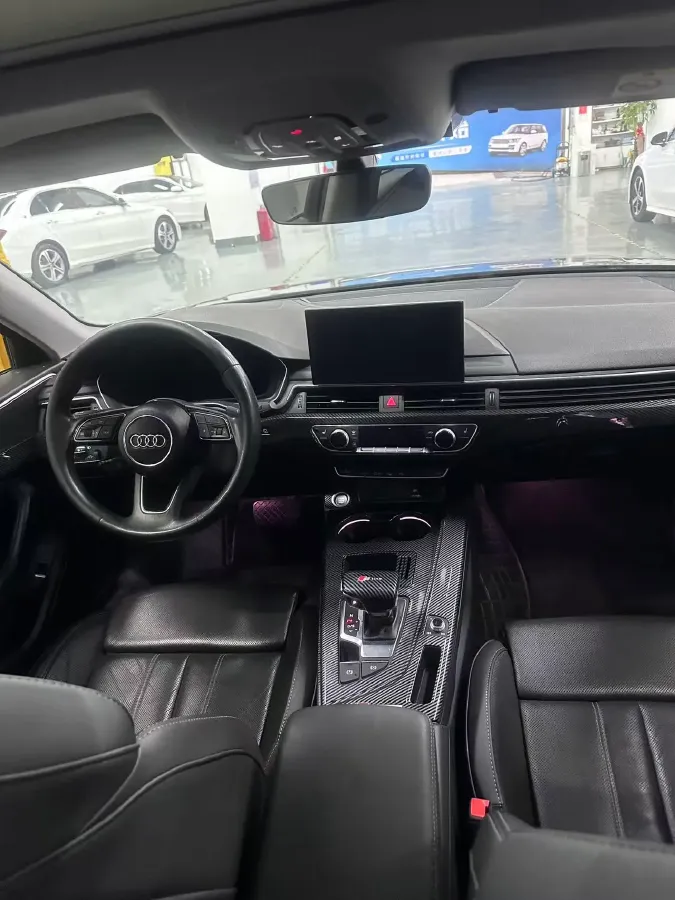 2020 Audi A4L 2.0T 190HP L4 7DCT,autocango,china used car exporter,china ev exporter,chinese used car exporter,chinese used ev exporter