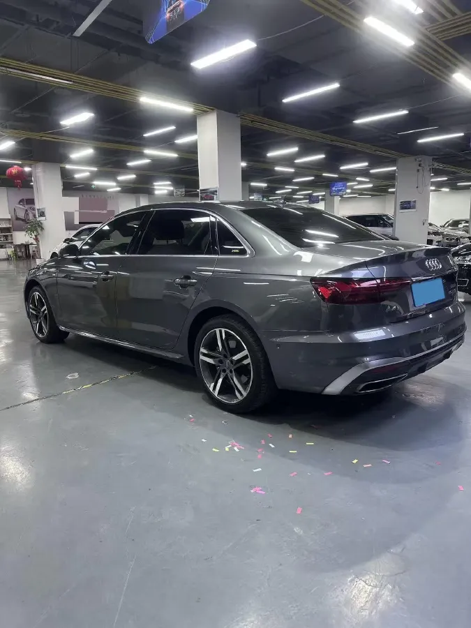 2020 Audi A4L 2.0T 190HP L4 7DCT,autocango,china used car exporter,china ev exporter,chinese used car exporter,chinese used ev exporter