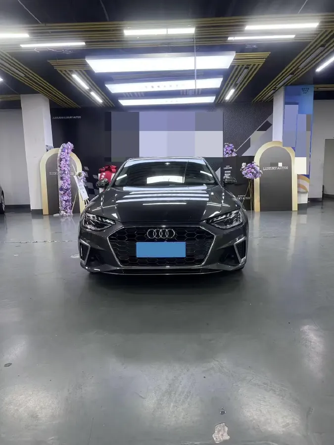 2020 Audi A4L 2.0T 190HP L4 7DCT,autocango,china used car exporter,china ev exporter,chinese used car exporter,chinese used ev exporter