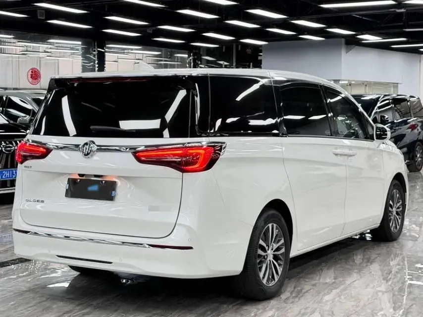 2022 Buick GL8 2.0T 237HP L4 9AT,autocango,china used car exporter,china ev exporter,chinese used car exporter,chinese used ev exporter