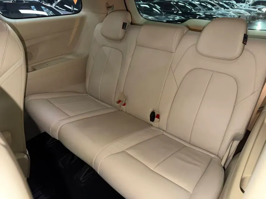 2022 Buick GL8 2.0T 237HP L4 9AT,autocango,china used car exporter,china ev exporter,chinese used car exporter,chinese used ev exporter