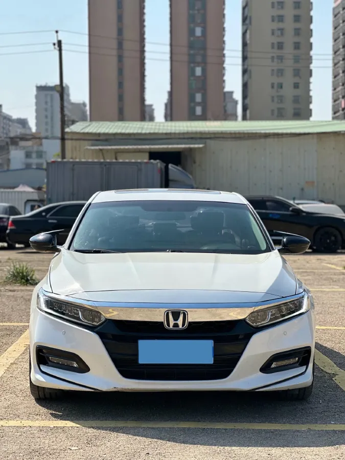 2018 Honda Accord 1.5T 194HP L4 CVT,autocango,china used car exporter,china ev exporter,chinese used car exporter,chinese used ev exporter