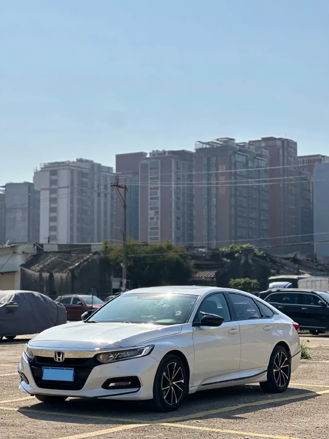 2018 Honda Accord 1.5T 194HP L4 CVT,autocango,china used car exporter,china ev exporter,chinese used car exporter,chinese used ev exporter