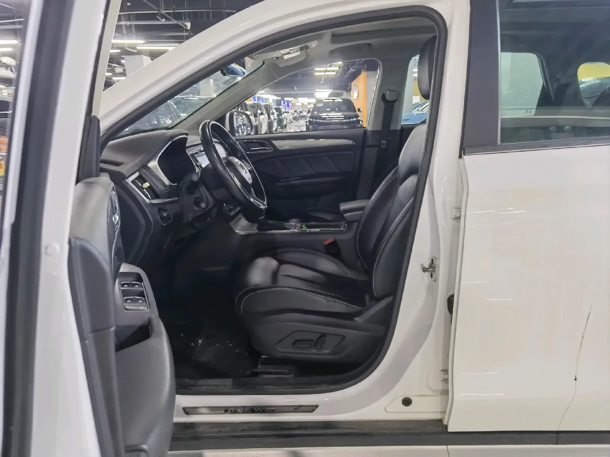 2019 Roewe i6 1.5T 169HP L4 7DCT,autocango,china used car exporter,china ev exporter,chinese used car exporter,chinese used ev exporter