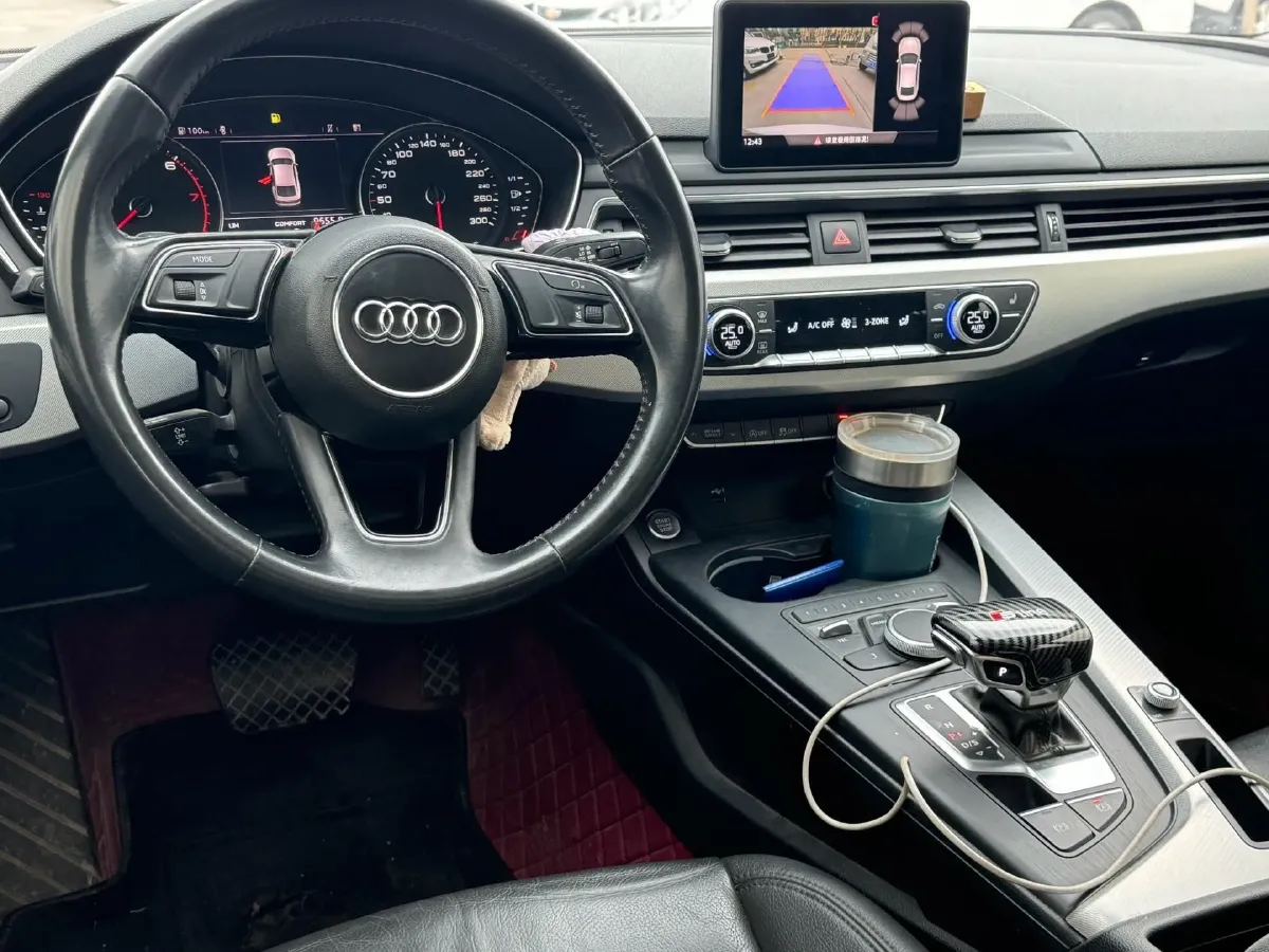 2019 Alfa Romeo Giulia 2.0T 280HP L4 8AT,autocango,china used car exporter,china ev exporter,chinese used car exporter,chinese used ev exporter