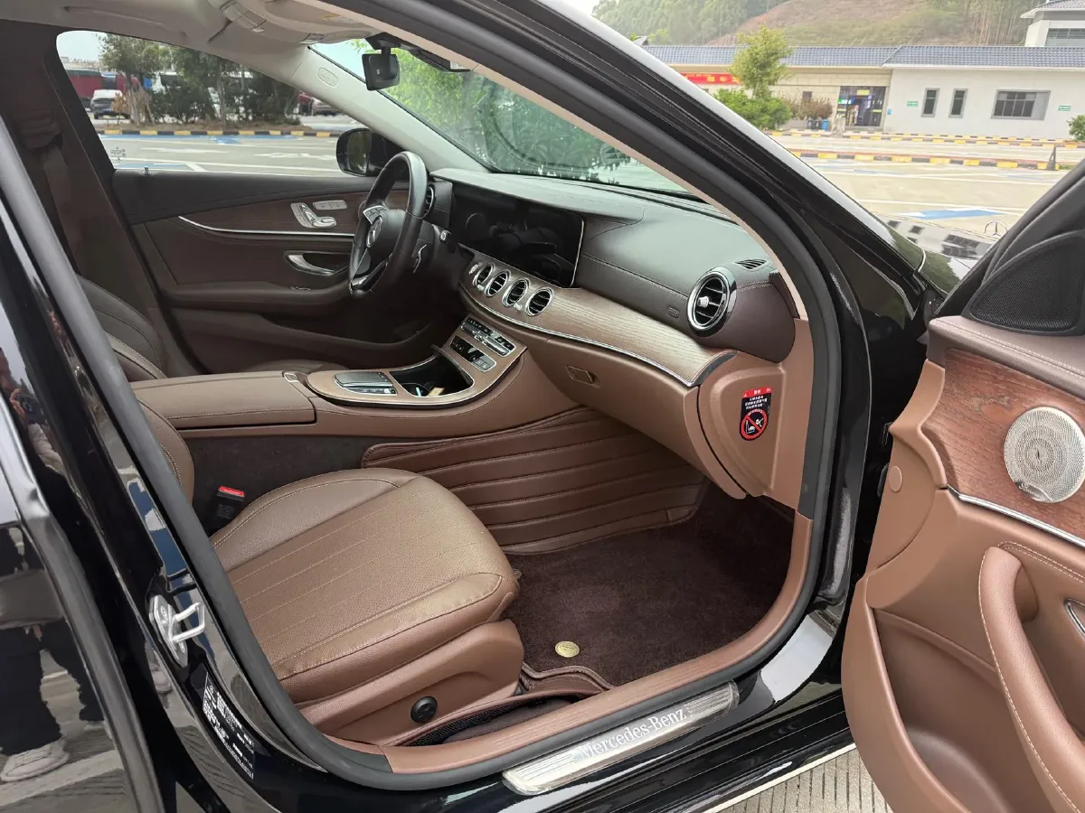 2022 Mercedes-Benz E Class 2.0T 258HP L4 9AT,autocango,china used car exporter,china ev exporter,chinese used car exporter,chinese used ev exporter