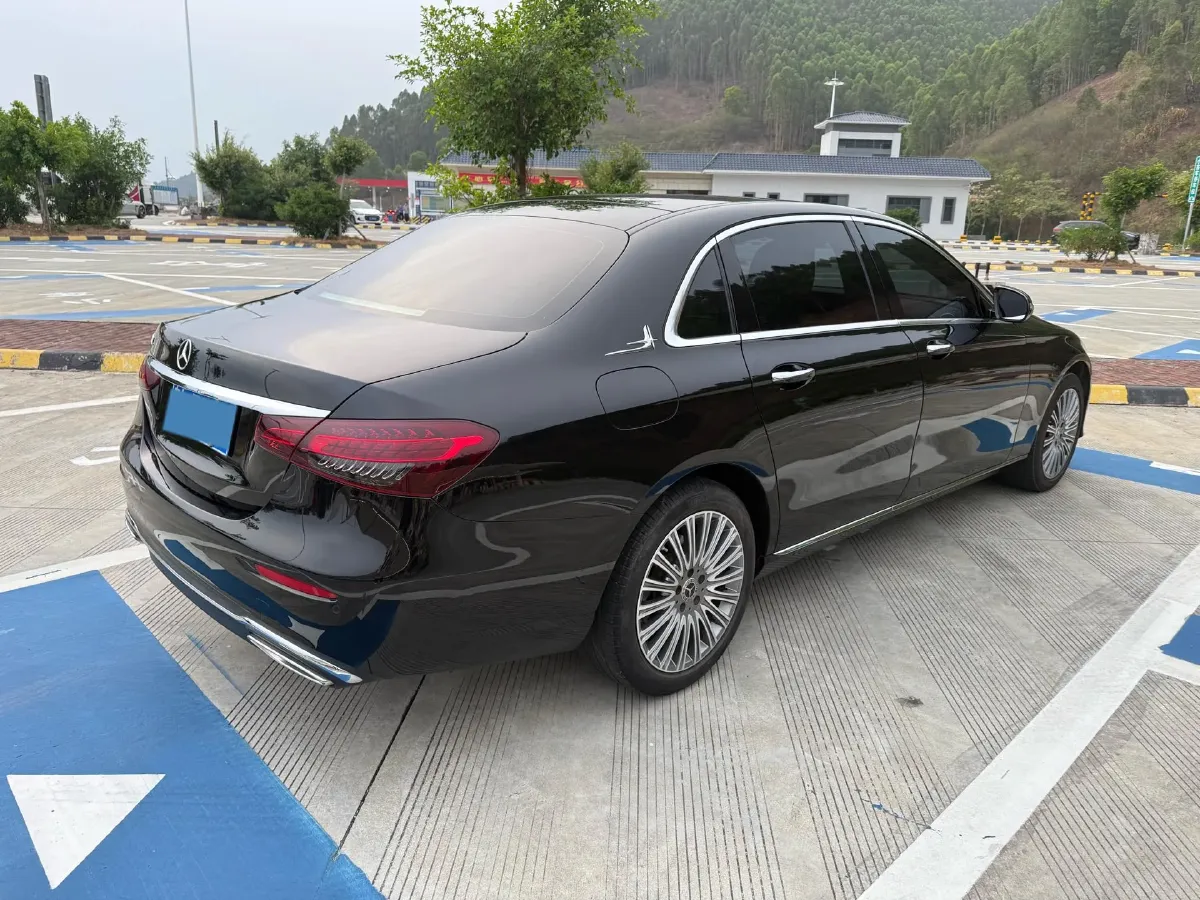 2022 Mercedes-Benz E Class 2.0T 258HP L4 9AT,autocango,china used car exporter,china ev exporter,chinese used car exporter,chinese used ev exporter