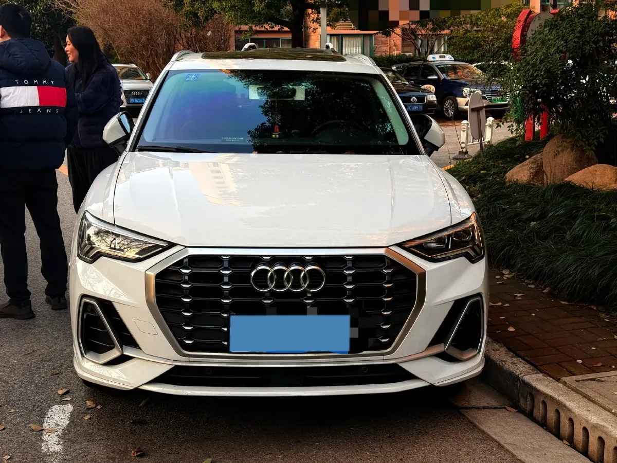 2019 Audi Q3 1.4T 150HP L4 7DCT,autocango,china used car exporter,china ev exporter,chinese used car exporter,chinese used ev exporter