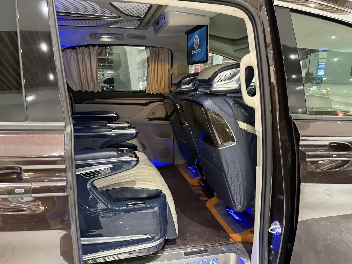 2020 Buick GL8 2.0T 237HP L4 9AT,autocango,china used car exporter,china ev exporter,chinese used car exporter,chinese used ev exporter