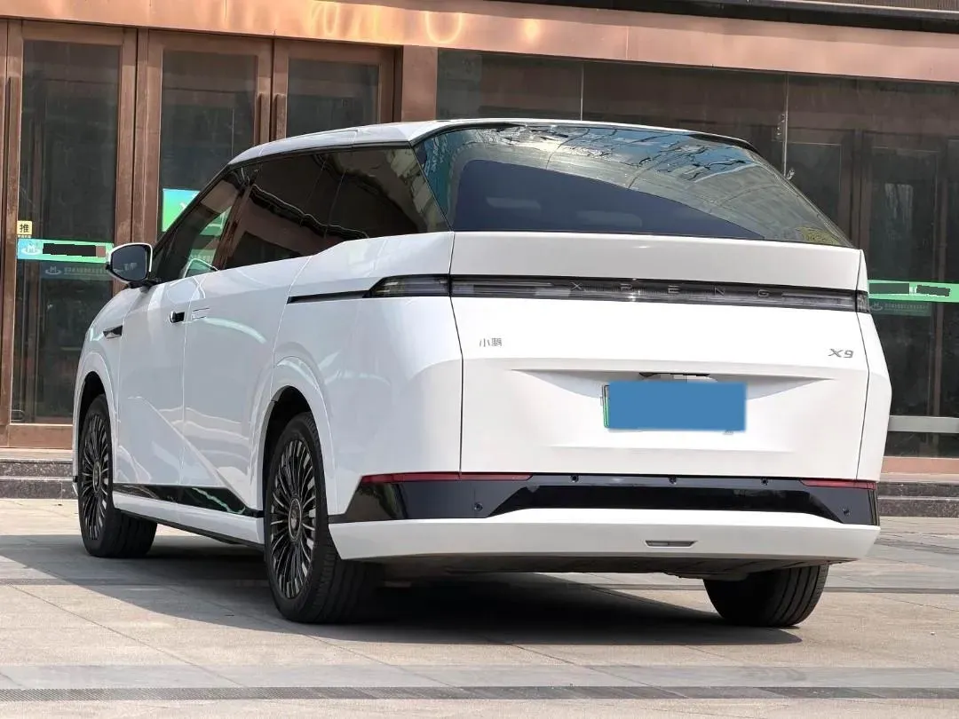 2025 Xpeng X9 BEV,autocango,china used car exporter,china ev exporter,chinese used car exporter,chinese used ev exporter