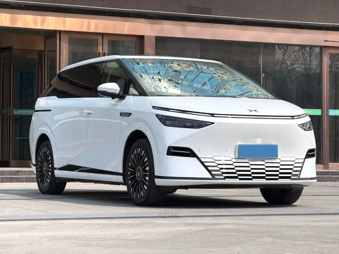 2025 Xpeng X9 BEV,autocango,china used car exporter,china ev exporter,chinese used car exporter,chinese used ev exporter