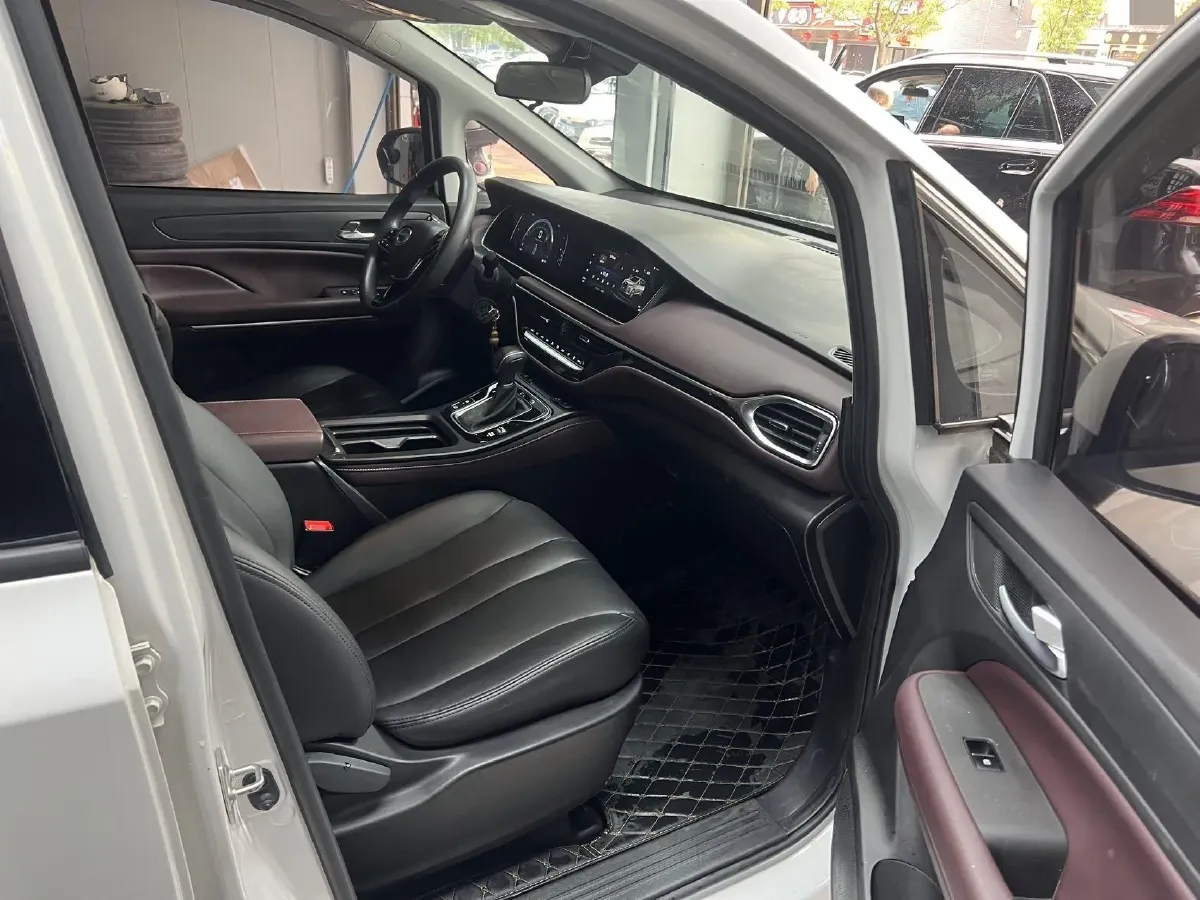 2021 GAC Trumpchi M6 1.5T 169HP L4 7DCT,autocango,china used car exporter,china ev exporter,chinese used car exporter,chinese used ev exporter